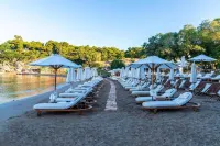 Coral Hotel Athens - Parking