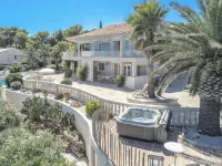 Villa in Les Issambres near the Sea
