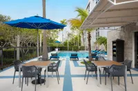Hampton Inn Miami-Airport West - Pools