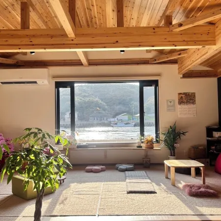 Yamaboushi Tsushima - Guesthouse & Cafe