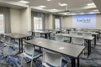 Fairfield Inn & Suites Lake City - Parkplatz