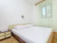 Apartments Jerka Hotels in Sutivan
