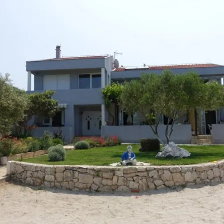 Apartments Ivo