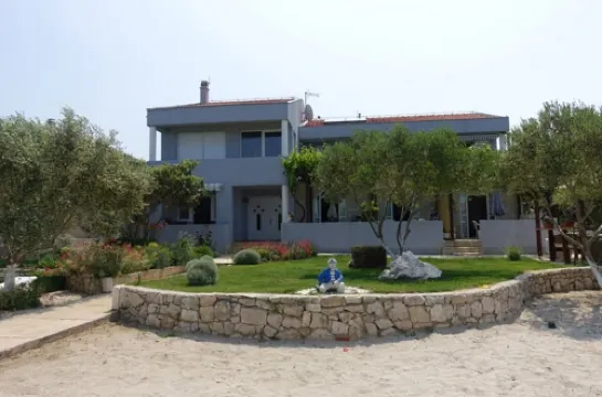 Apartments Ivo
