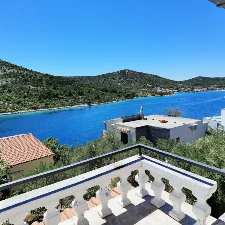 Apartment Petar