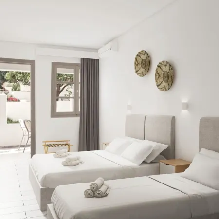 Polos Hotel Paros