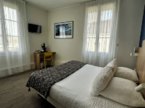 Logis Hôtel Maison Voltaire