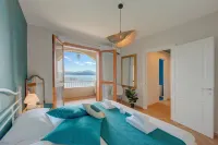 Pandora Lake Maggiore View and Private Beach - Happy Rentals - 4-Star