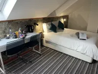 The Six Bells Hotel