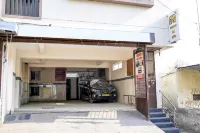 拉克斯曼空調旅館（由Martandbhairav Hospitality LLP運營） - 2 星級