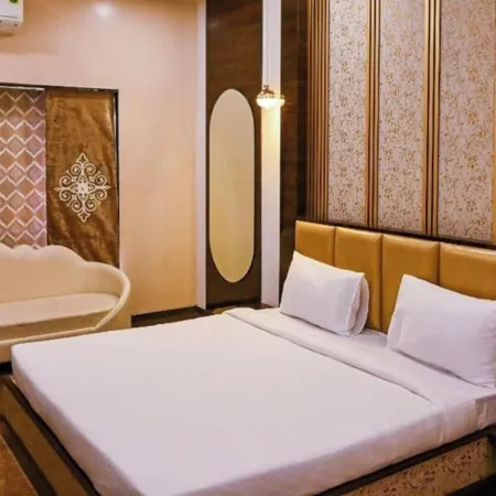 Hotel Rajwada Palace
