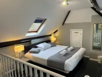 The Corner House Hotel Hotels in Horley