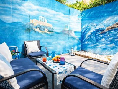 Seaside Escape with Balcony in Paleo Faliro