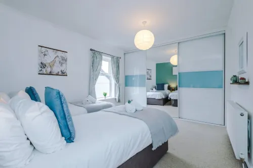 Stunning Home Amazing Location Great For Groups - balcony
