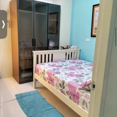 Charming Condo With Private Pool in Las Piñas, Philippines