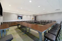 Home2 Suites by Hilton Redding - 3-Star