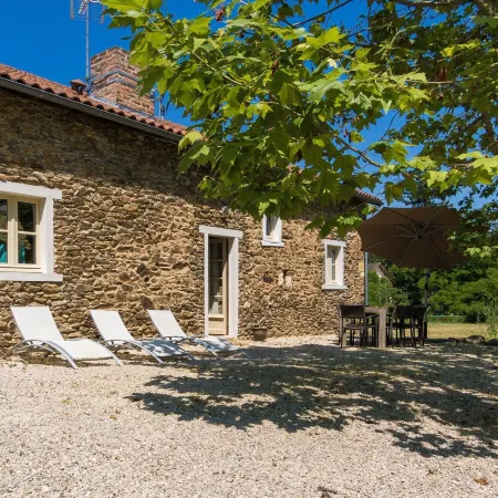 Cottage in Chaleix Near Forest & Lake