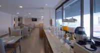 Econo Express Hotel