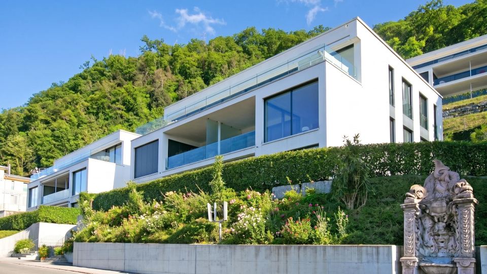 Residenza la Fontana with View Terrace - Happy Rentals
