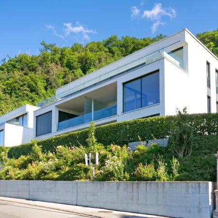 Residenza la Fontana with View Terrace - Happy Rentals Hôtels à : Bissone