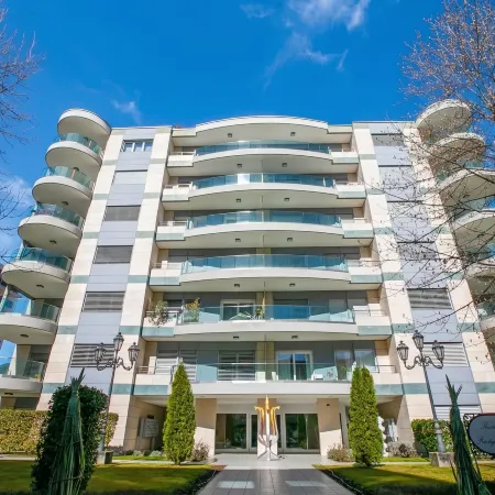 Top of the Spots - Happy Rentals