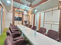 Kay Emm Residency - Pensionat