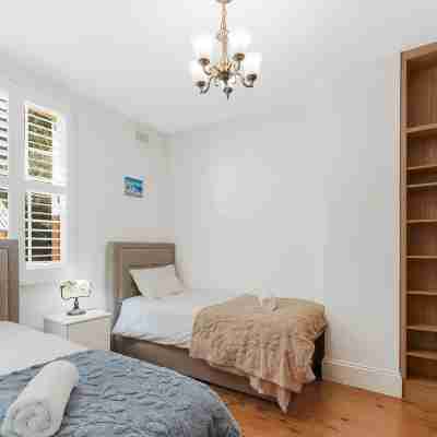 Metawise Luxury 3BR Terrace in The Heart of Sydney Rooms