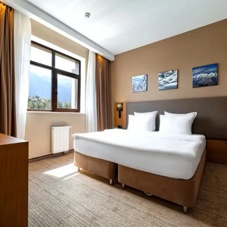 Ski Inn Spa Hotel Rosa Khutor Отели рядом с достопримечательностью «Красная Поляна»