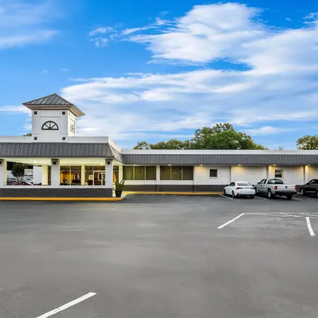 Super 8 by Wyndham Gaffney