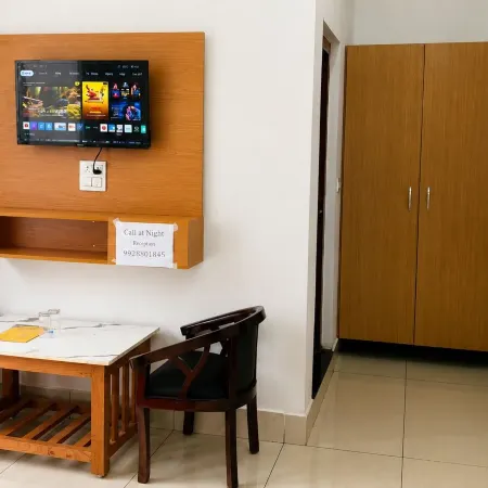 Hotel Kailasha Inn & Restaurant