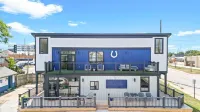 Indy Stadium Villa 711 L - Bungalow