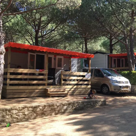 Cozy Glamping Chalet in Palamós with Garden View