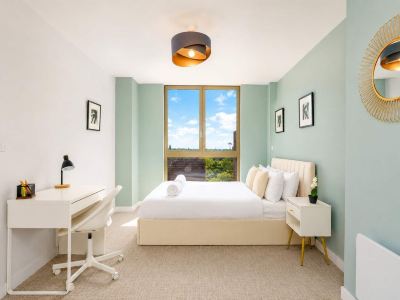 Stylish 1 Bed Sleeps 3 - Old Trafford - City Centre Tram Access