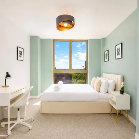 Stylish 1 Bed Sleeps 3 - Old Trafford - City Centre Tram Access