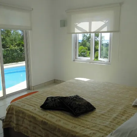 Black River: Villa Turquoise 3Bdr, Sea View