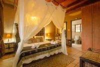 Lovely Holiday Home Bordering Kruger National Park - balcony