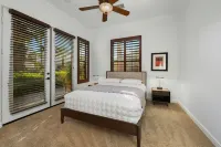 Luxury Villa w/ Mountain Views, Pool & Spa Retreat - 2 stjerner