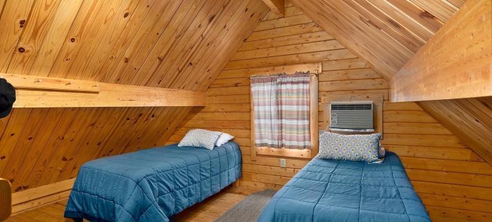 Amazing Getaway: Enjoy Our Cozy Log Cabins on the Chesapeake Bay! Hotels in Cecil County