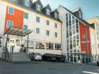 Wetzlarer Hof Hotel & Restaurant - parking