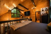 Escape to our luxe, pet-friendly Blue Ridge cabin—sleeps 14 with top amenities! - Gym