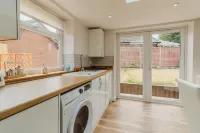 Boutique Bungalow Retreat Near Charnwood - 2-Star