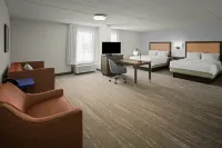 Hampton Inn Dover - piscina