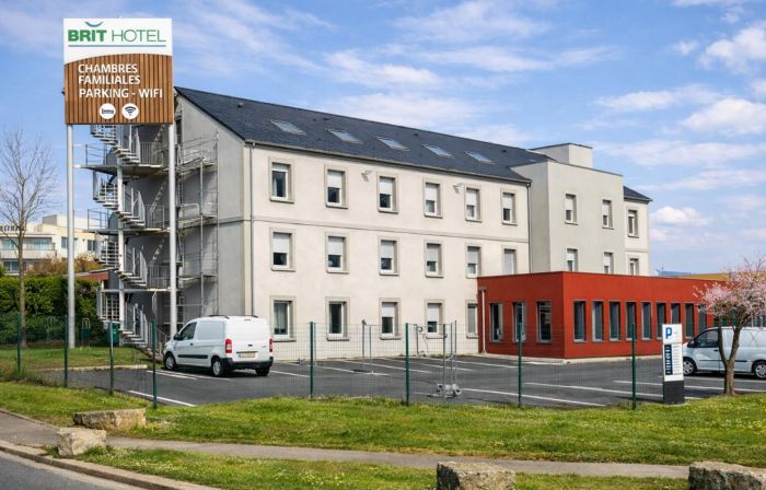Brit Hotel Confort Roissy Saint-Witz