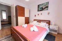 House Bistre With Private Pool - 3-Sterne