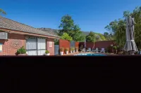 Country Plaza Halls Gap - Pools