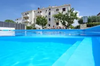 Hotel Mediteran - piscina