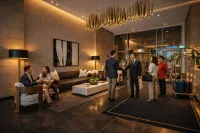 Stallion Suites Yorkville - Holiday Apartments