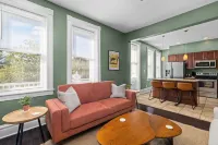Near Forest Park Central West End - Sleeps 6 - Alojamientos
