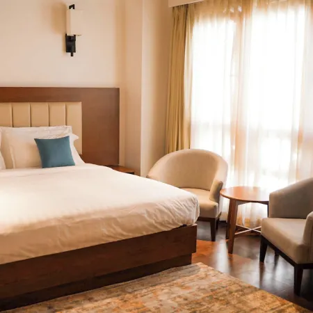 33rd Executive Suites