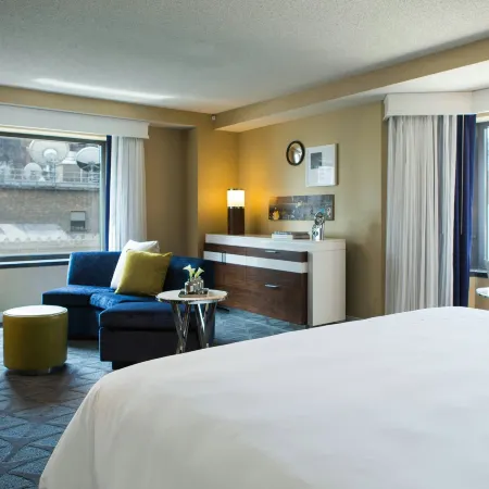 Renaissance Chicago Downtown Hotel